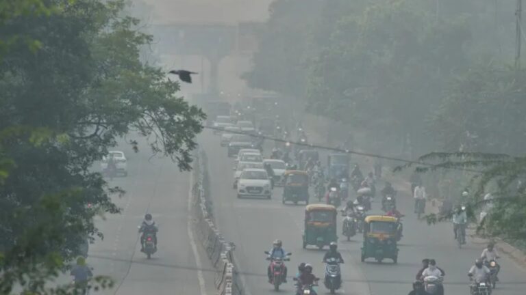 Nature's 'red alert' in Delhi-NCR: Danger of storm and lightning at a speed of 100 km, Meteorological Department issues major warning