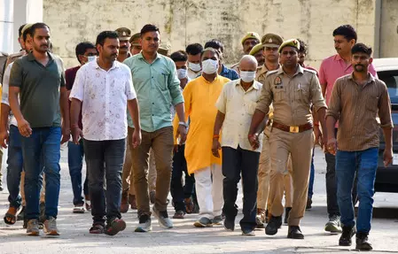 Another major racket following the offerings at the Ayodhya Ram Mandir: Tinnu Yadav made lakhs in the name of 'VIP darshan
